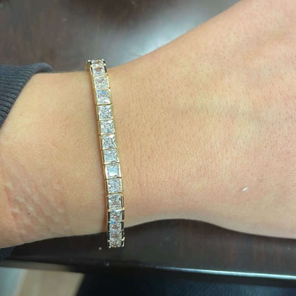 Princess cut braclet 6.5” - Picture 1 of 4